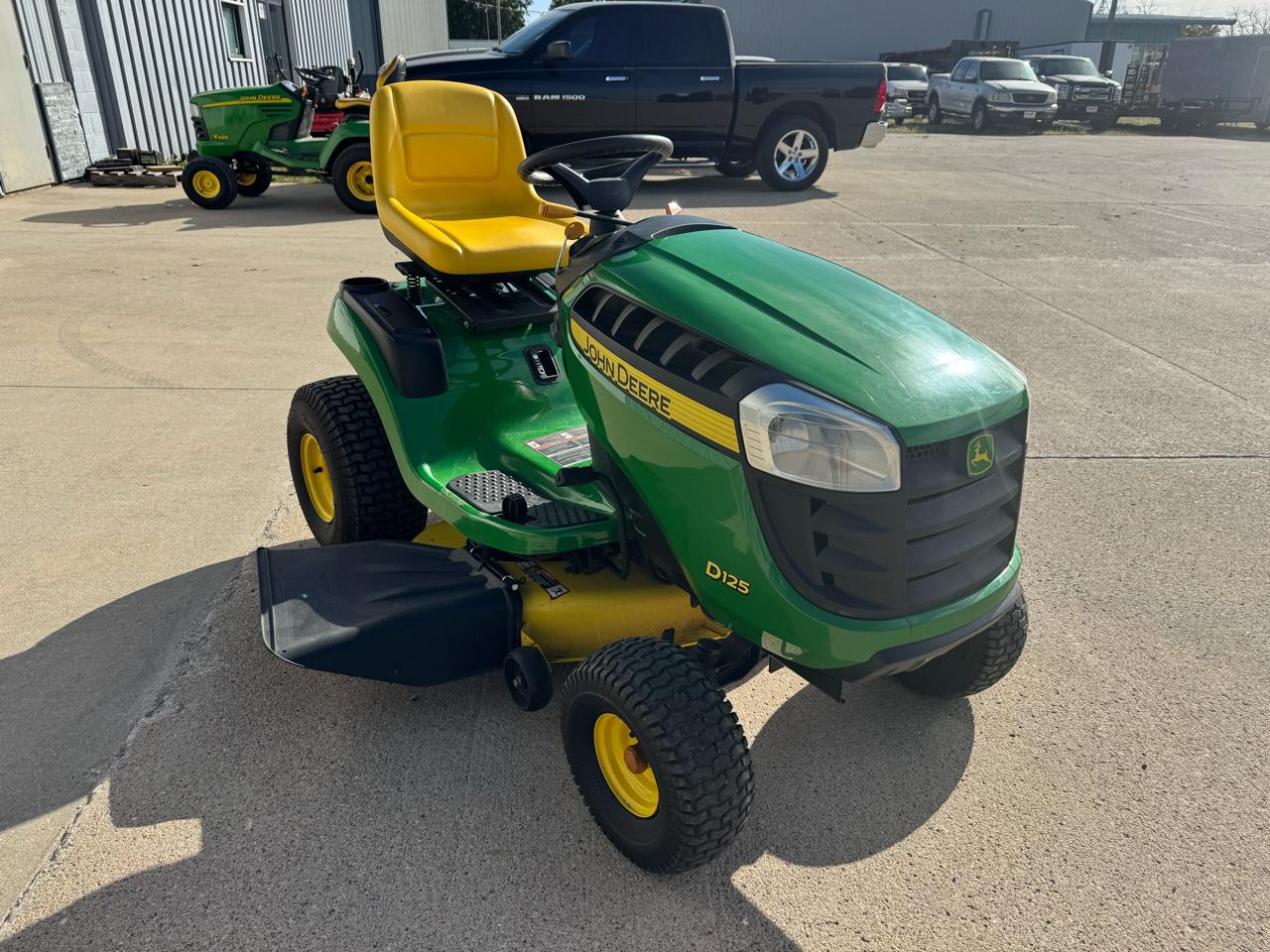 Grumman Olson Deere Mower D125 photo 9