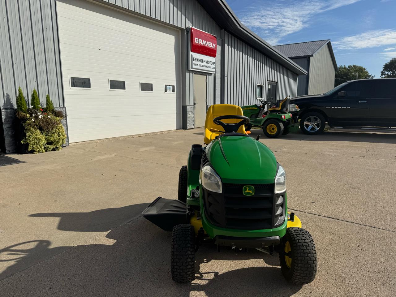 Grumman Olson Deere Mower D125 photo 10