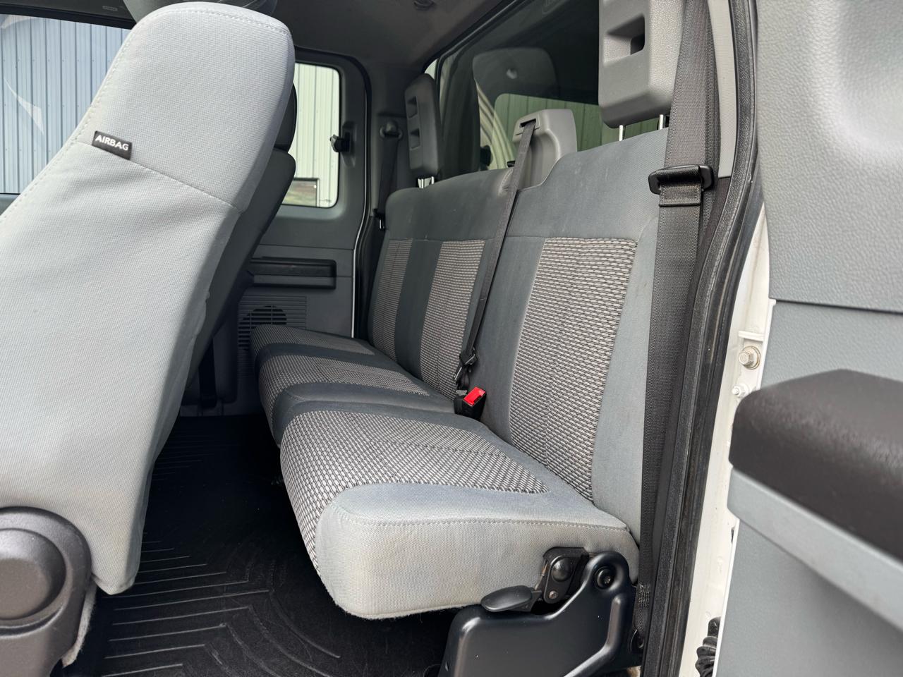Ford Super Duty F-250 SRW 4WD SuperCab 142" XLT 2016