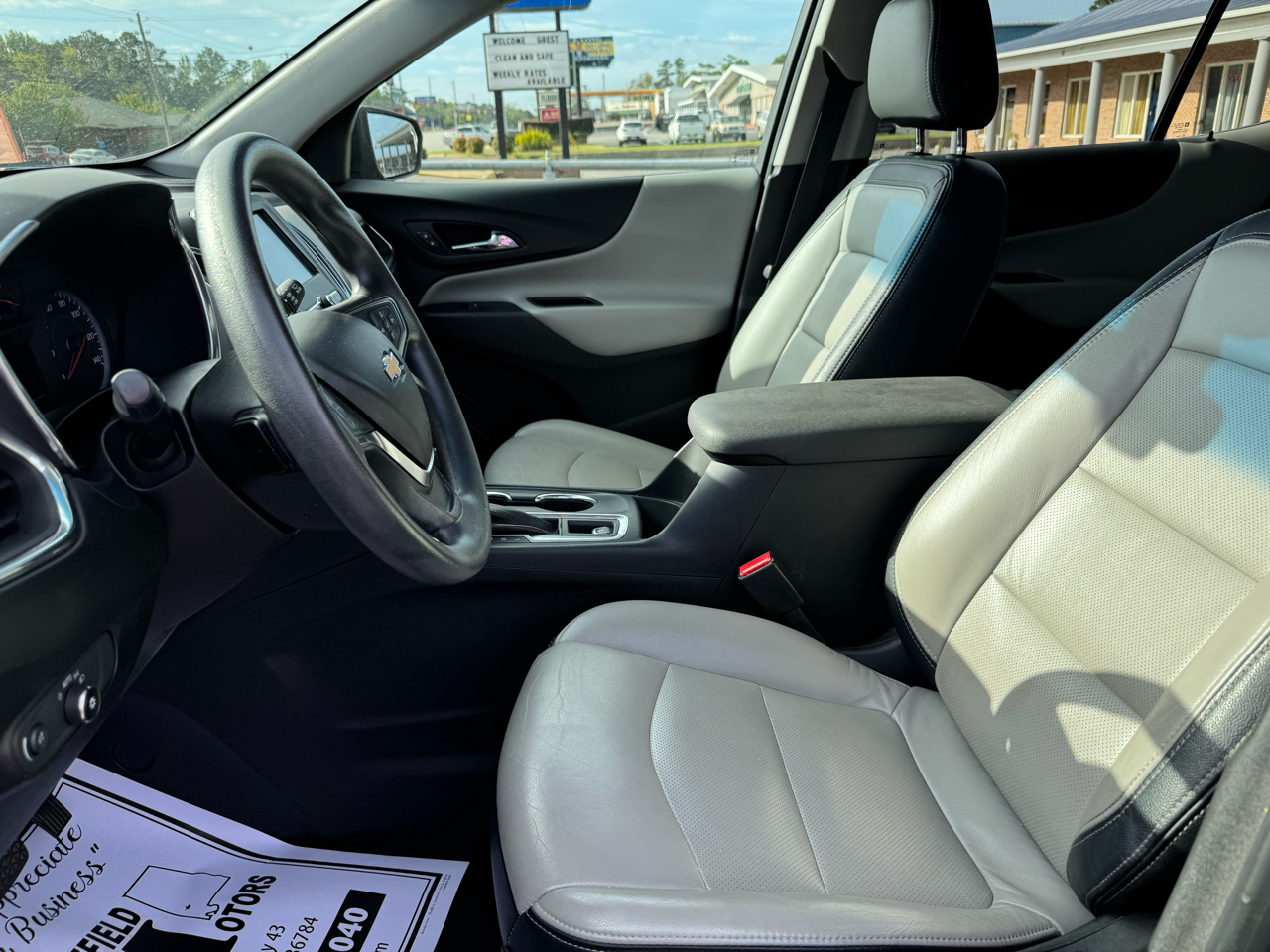 2018 Chevrolet Equinox LT photo 4