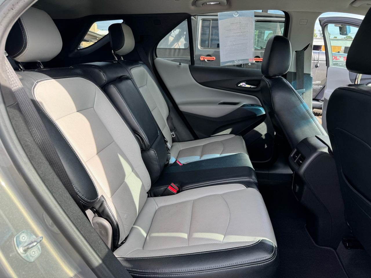 2018 Chevrolet Equinox LT photo 6