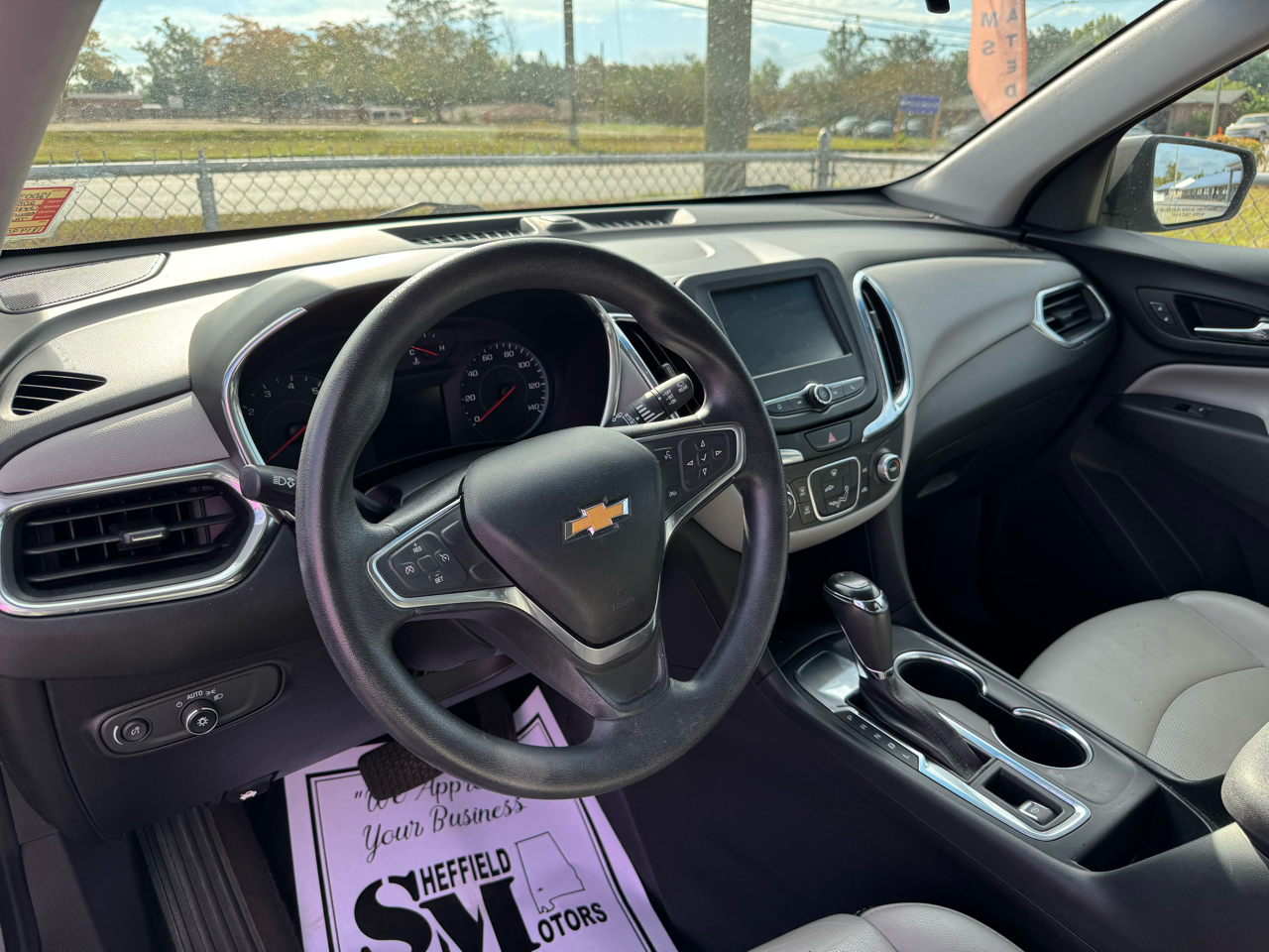2018 Chevrolet Equinox LT photo 9
