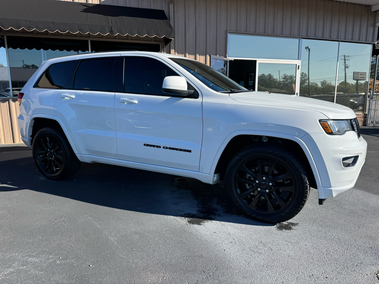 Jeep Grand Cherokee Laredo 2WD 2019 Jeep Grand Cherokee Laredo 2WD 2019