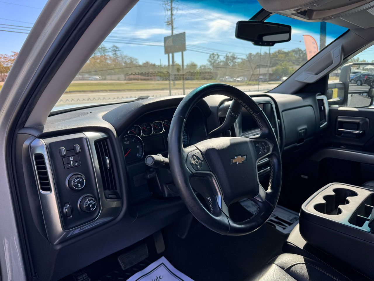 Chevrolet Silverado 1500 LT Crew Cab 4WD 2015 Chevrolet Silverado 1500 LT Crew Cab 4WD 2015