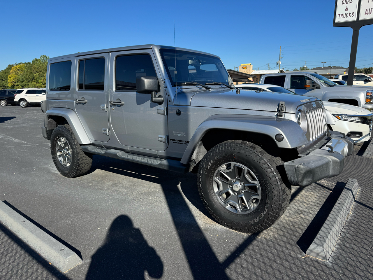 2013 Jeep Wrangler Unlimited Sahara 4WD