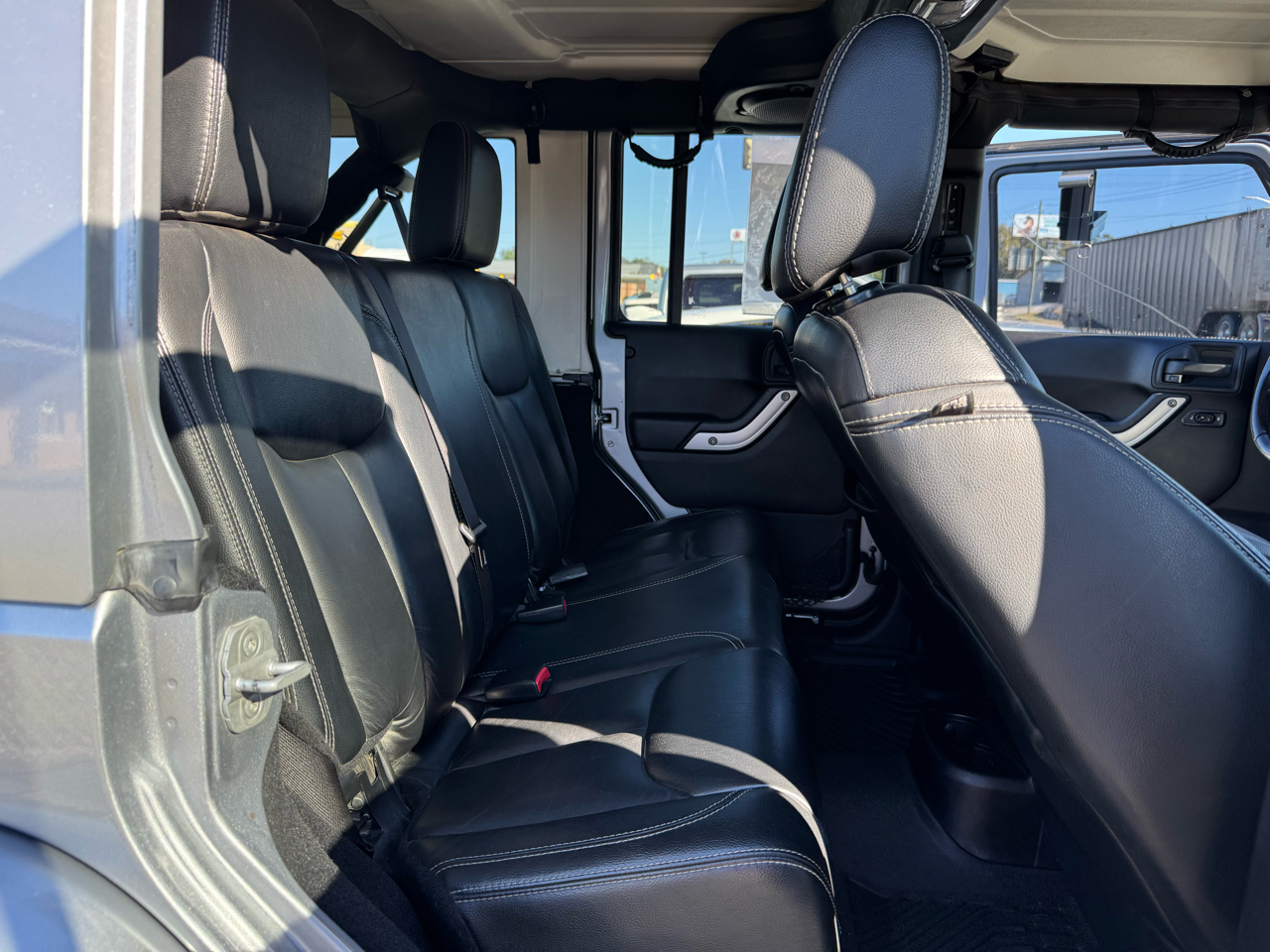 Jeep Wrangler Unlimited Sahara 4WD 2013