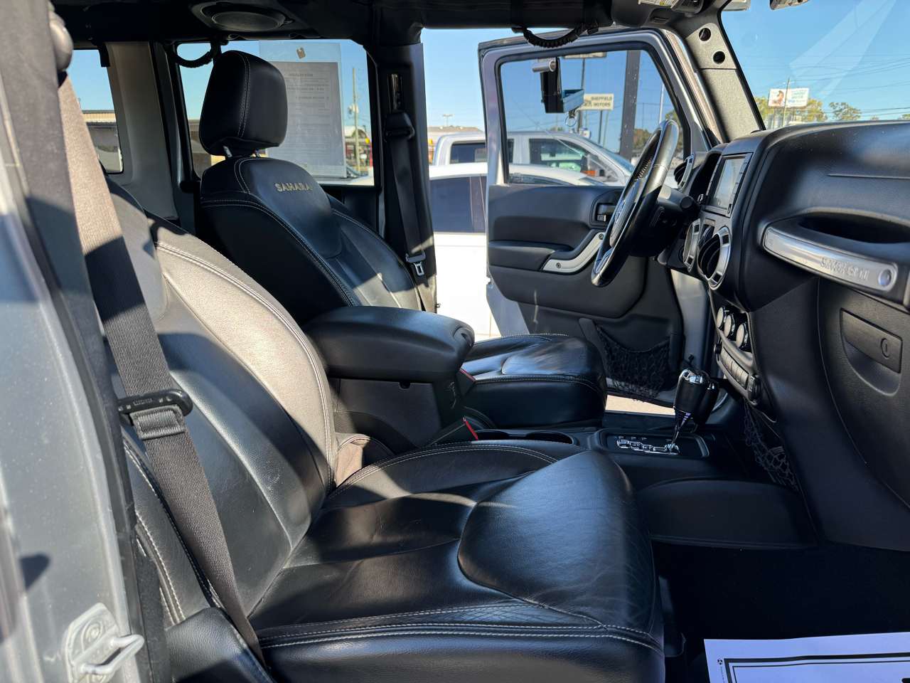 Jeep Wrangler Unlimited Sahara 4WD 2013