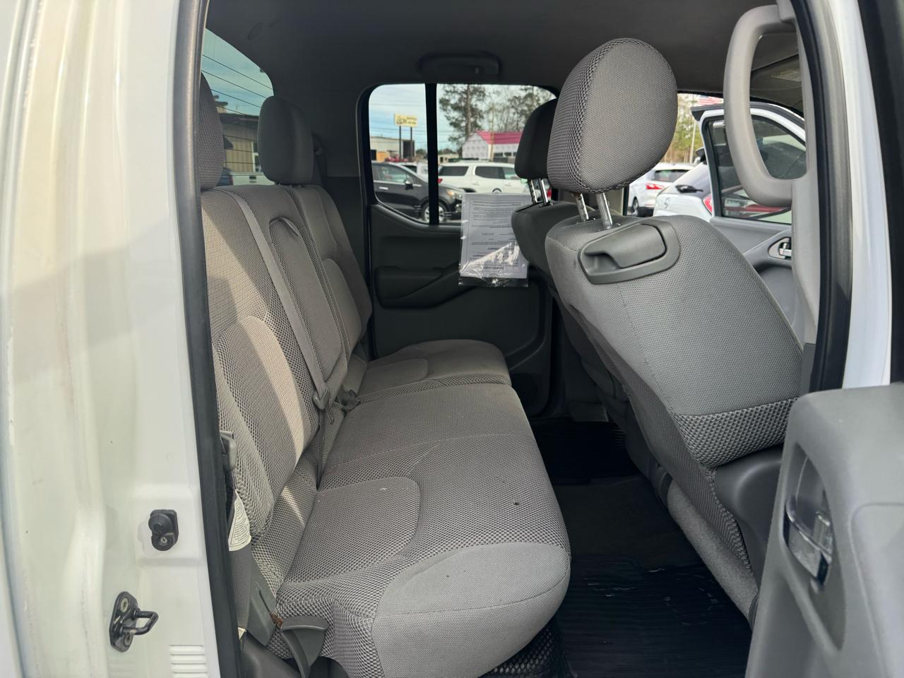 Nissan Frontier LE Crew Cab 2WD 2007