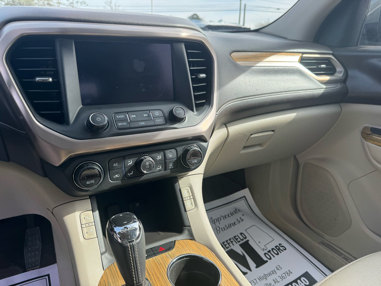 GMC Acadia Denali 2017