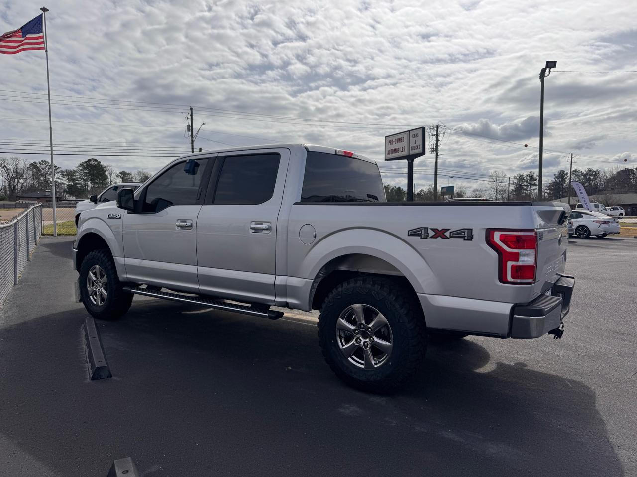 Ford F-150 XLT SuperCrew 4WD 2019