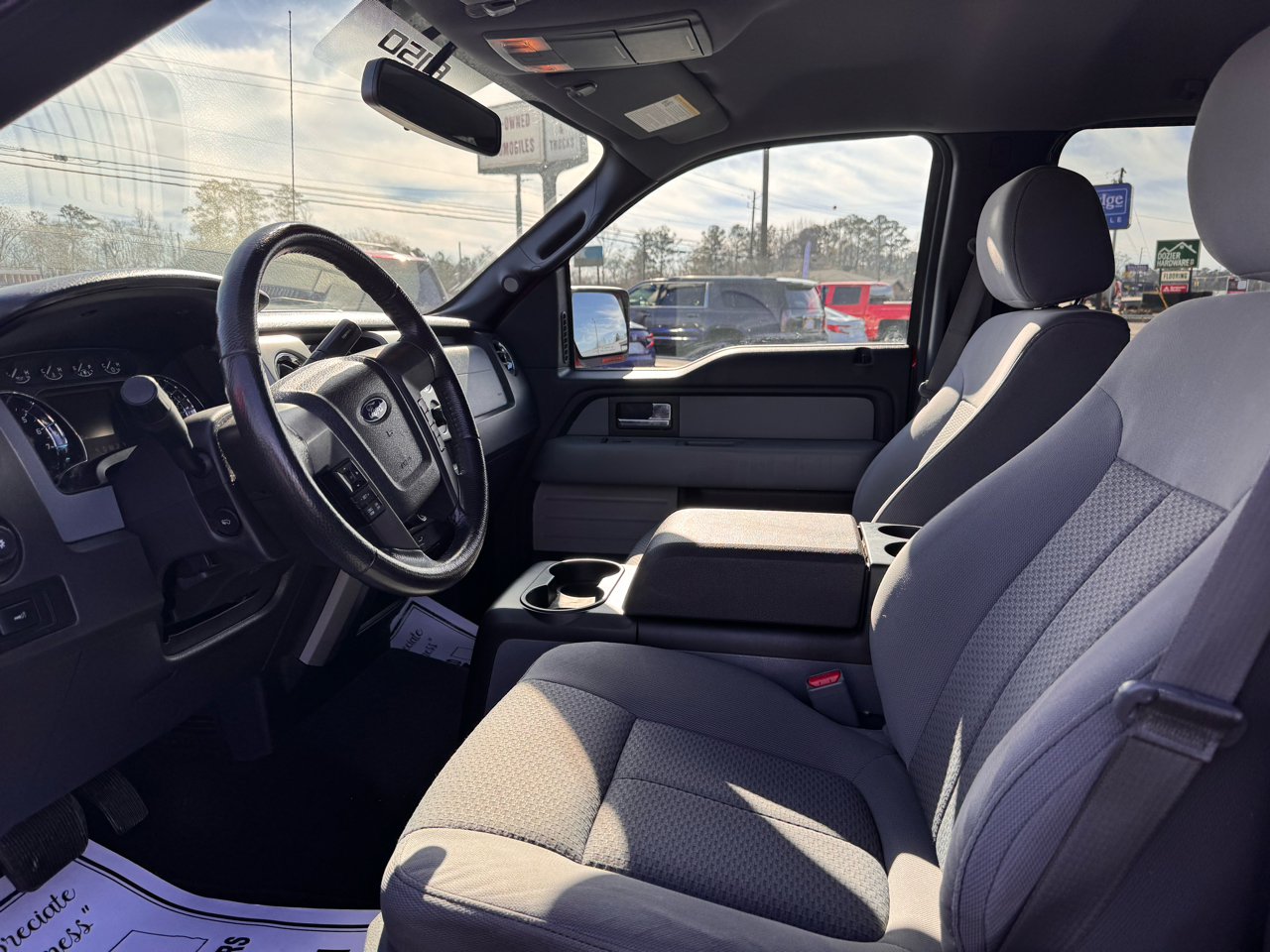 Ford F-150 XL SuperCrew 5.5-ft. Bed 2WD 2012