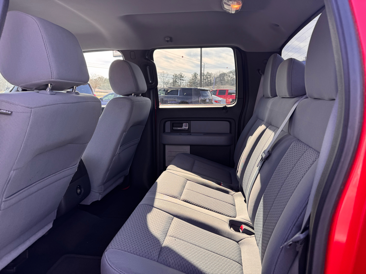 Ford F-150 XL SuperCrew 5.5-ft. Bed 2WD 2012