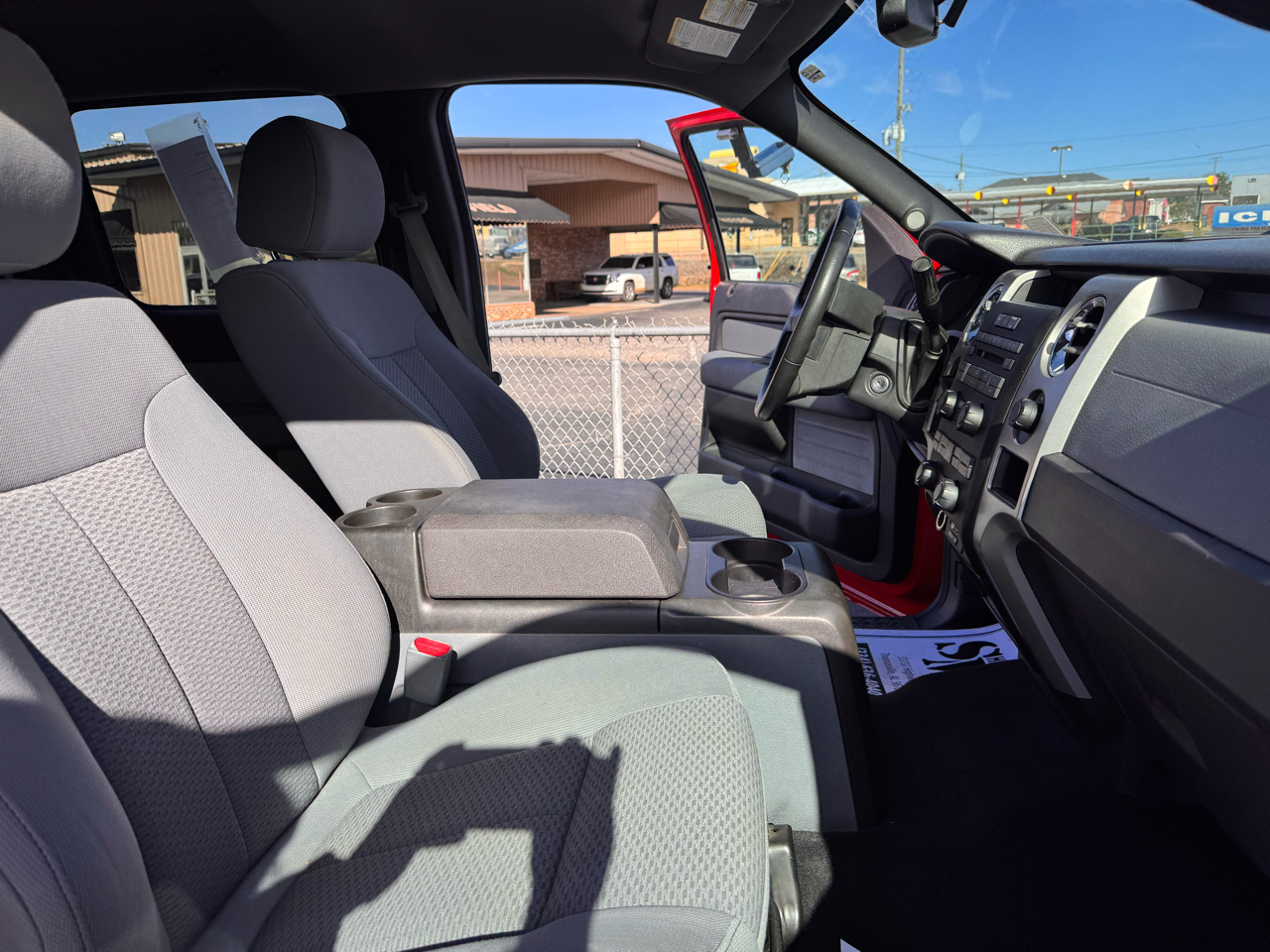 Ford F-150 XL SuperCrew 5.5-ft. Bed 2WD 2012