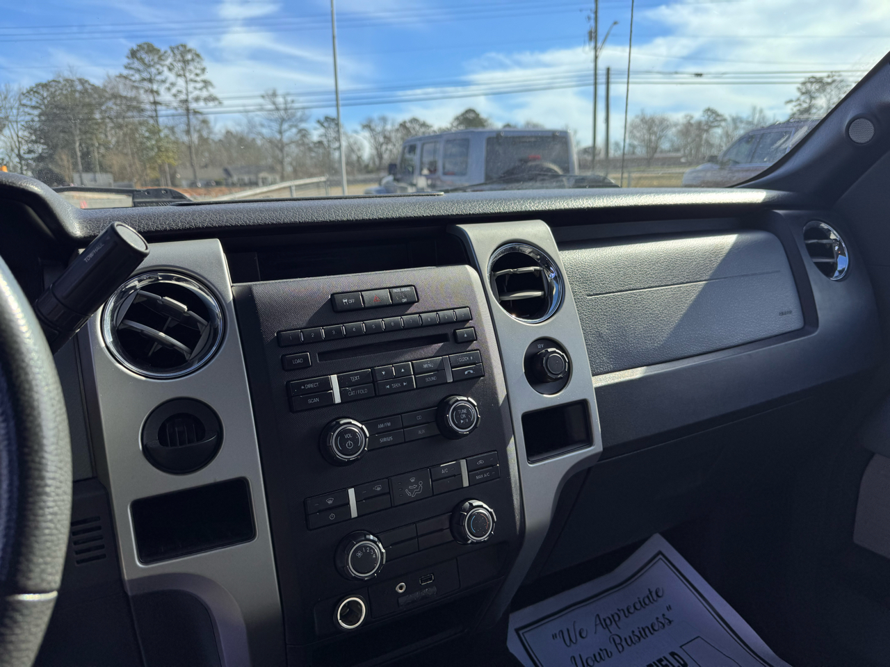 Ford F-150 XL SuperCrew 5.5-ft. Bed 2WD 2012