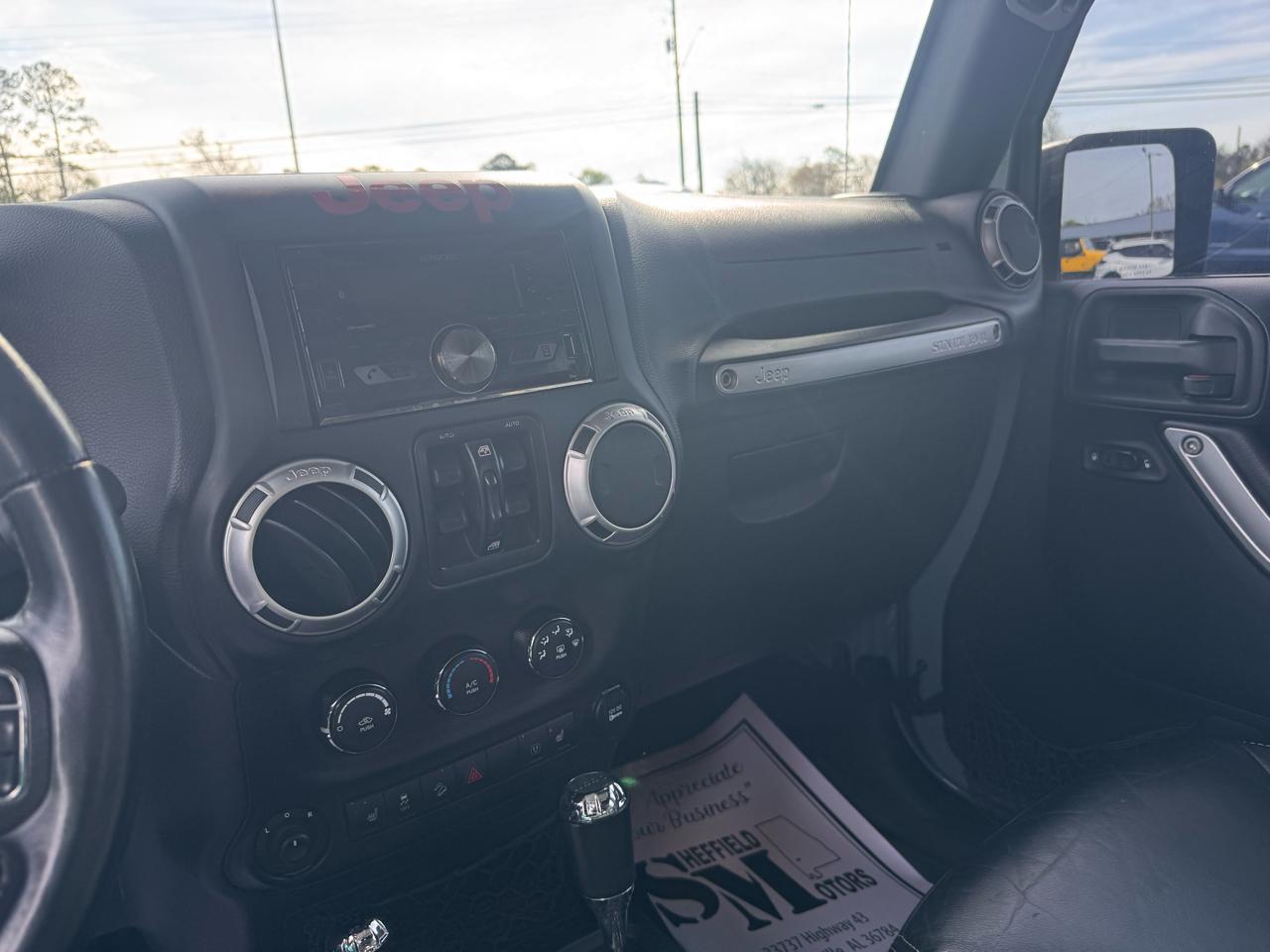 Jeep Wrangler Unlimited Sahara 4WD 2015