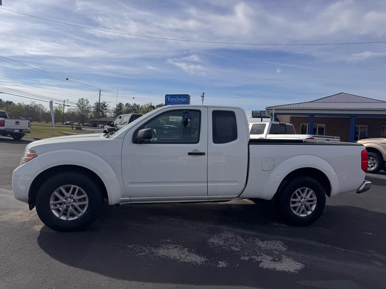 Nissan Frontier S King Cab I4 5AT 2WD 2018