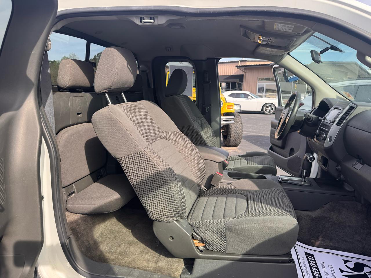 Nissan Frontier S King Cab I4 5AT 2WD 2018