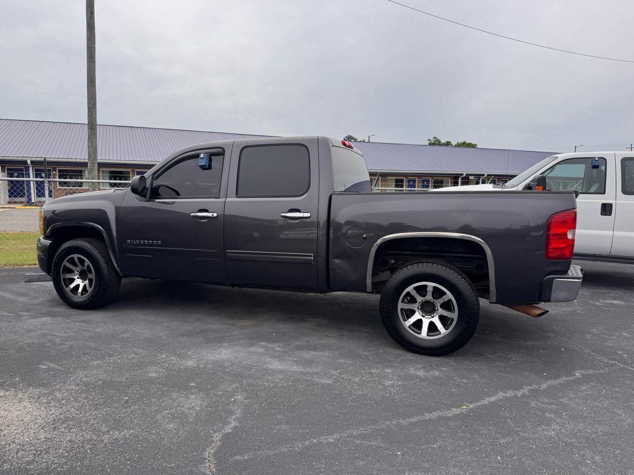 2010 Chevrolet Silverado 1500 LT1 Crew Cab 2WD