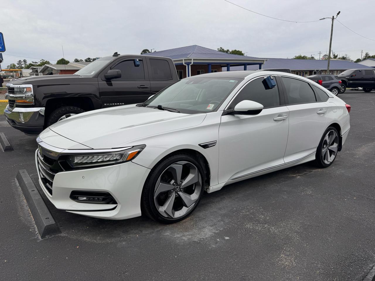 2019 Honda Accord Touring 2.0T