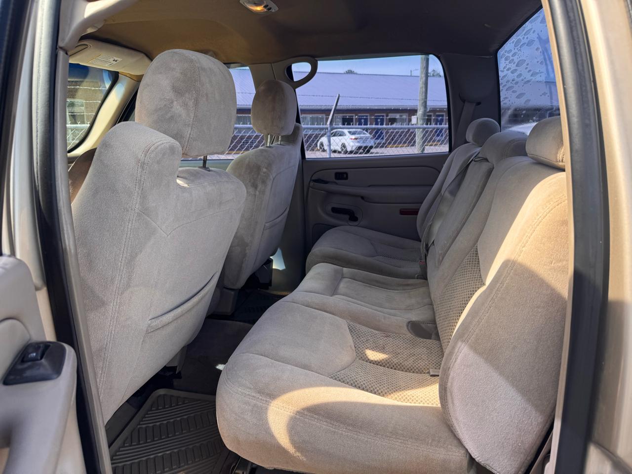 Chevrolet Silverado 1500 Crew Cab 143.5" WB 2WD LS 2006