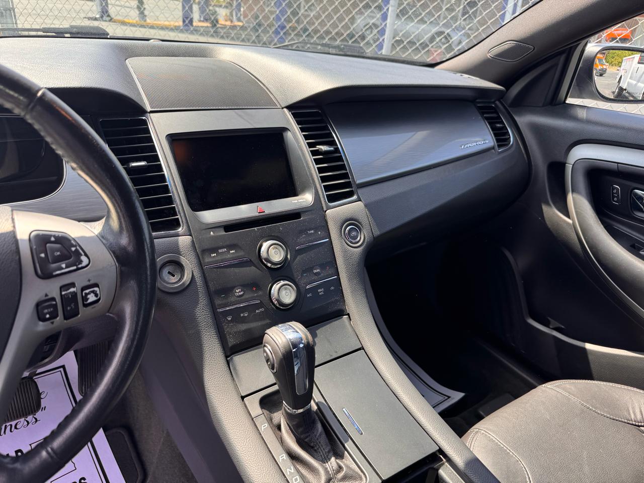 Ford Taurus 4dr Sdn SEL FWD 2014