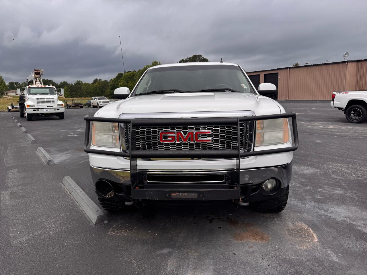 GMC Sierra 1500 4WD Crew Cab 143.5" SLT 2011