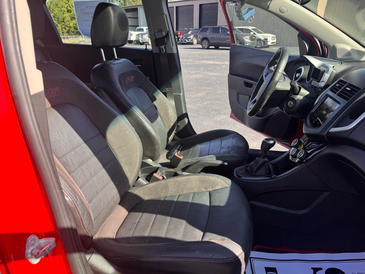 Chevrolet Sonic 5dr HB Manual RS 2013