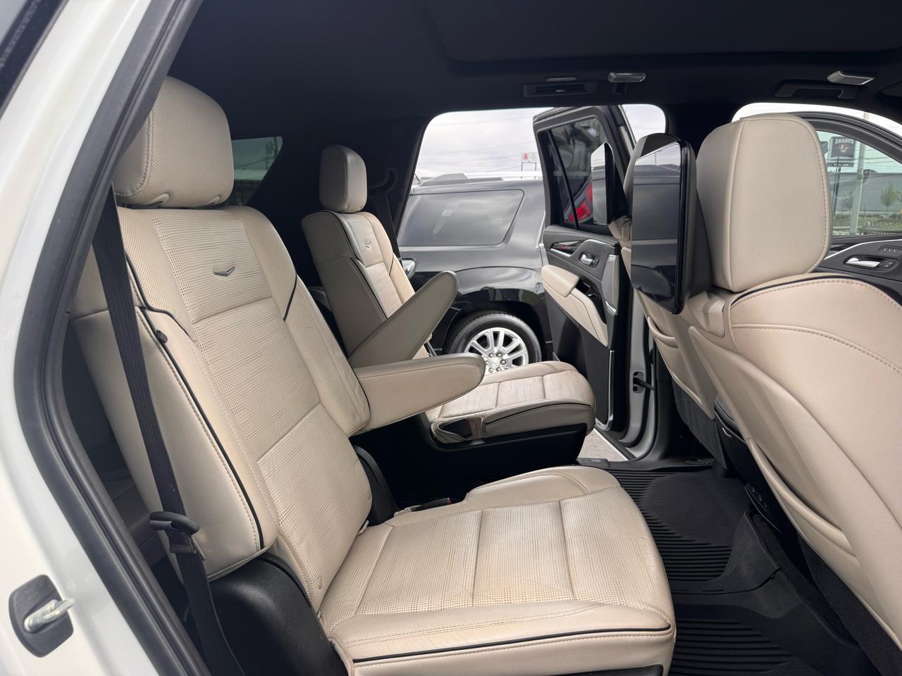 Cadillac Escalade 4WD 4dr Sport 2021