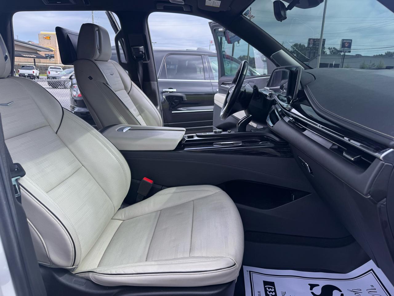 Cadillac Escalade 4WD 4dr Sport 2021