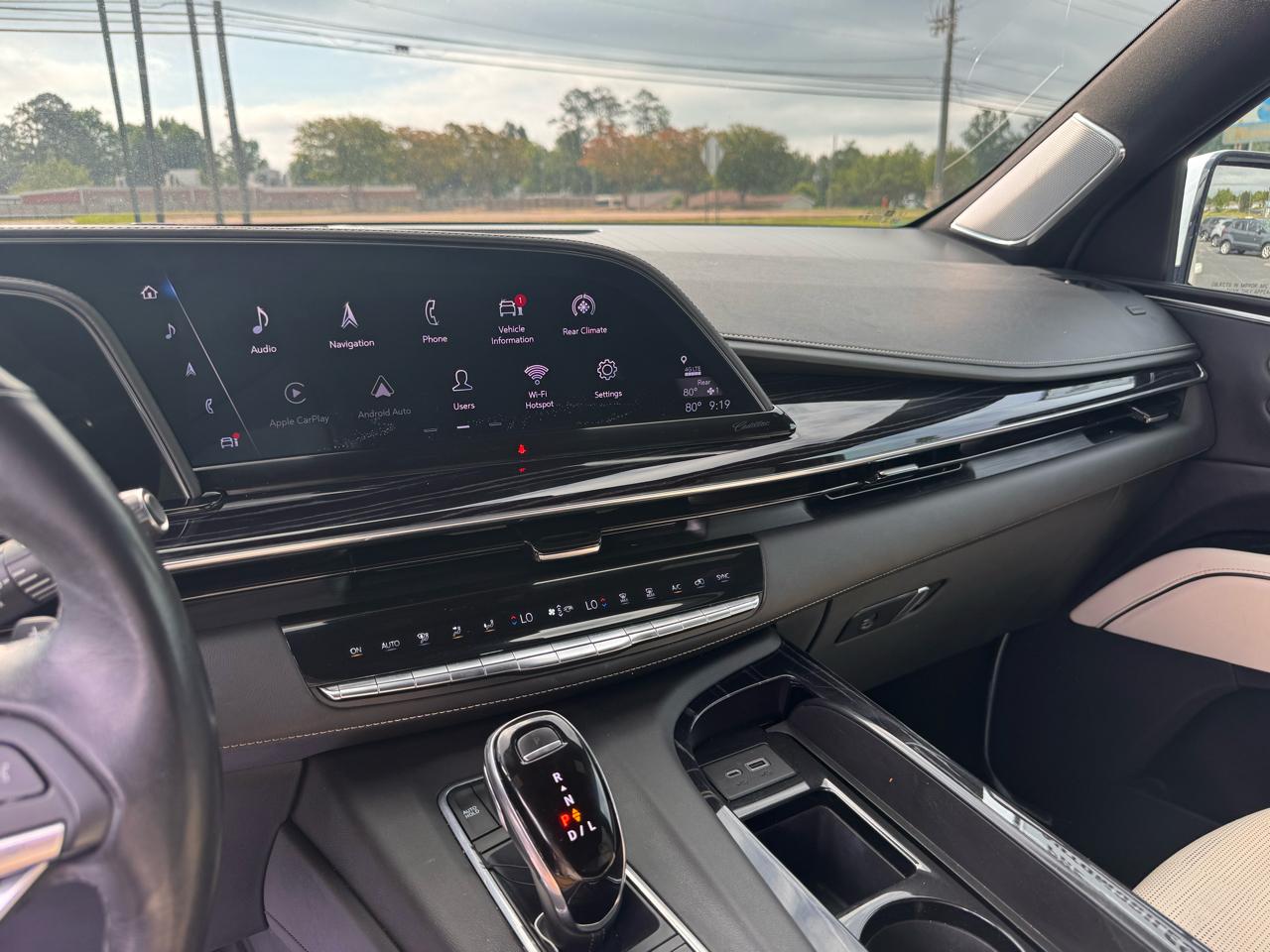 Cadillac Escalade 4WD 4dr Sport 2021