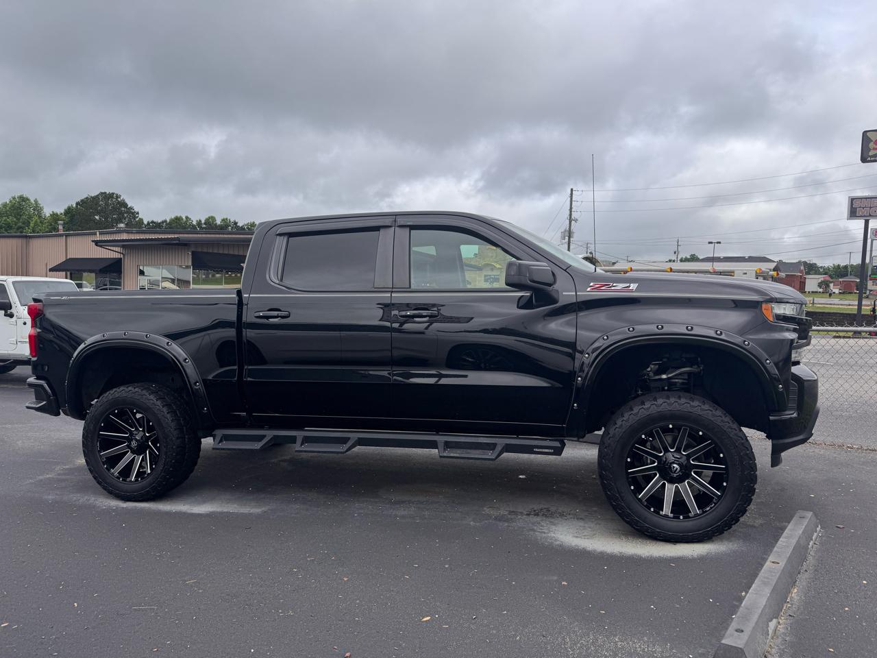 2019 Chevrolet Silverado 1500 4WD Crew Cab 147" RST
