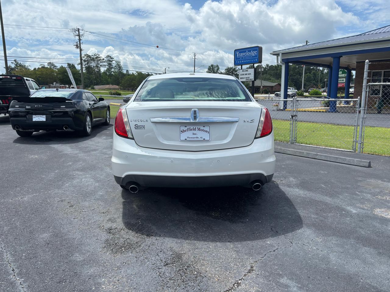 Lincoln MKS 4dr Sdn 3.7L FWD 2012