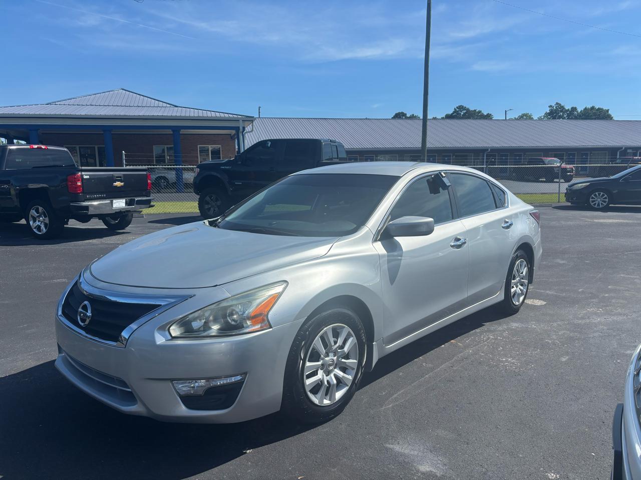 2015 Nissan Altima 4dr Sdn I4 2.5 S