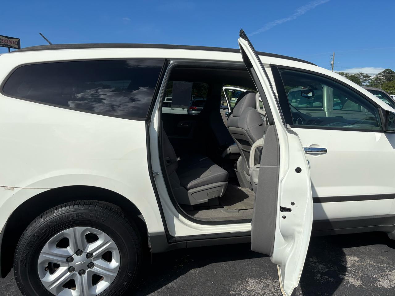 Chevrolet Traverse FWD 4dr LS 2012