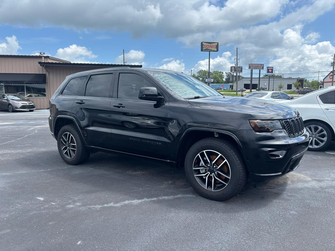 Jeep Grand Cherokee Laredo 4x2 *Ltd Avail* 2018