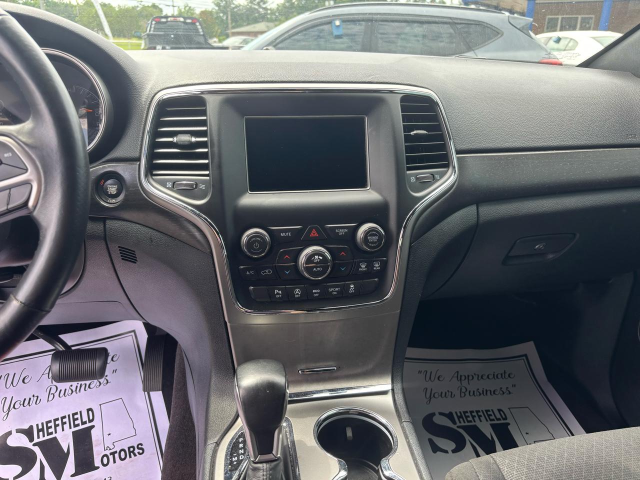 Jeep Grand Cherokee Laredo 4x2 *Ltd Avail* 2018