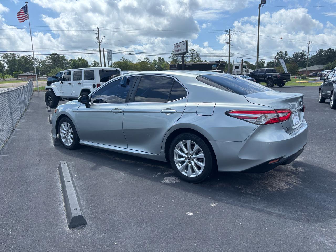 2018 Toyota Camry LE Auto (Natl)