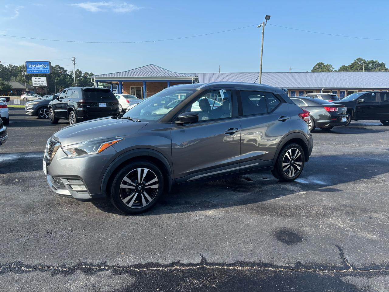 2020 Nissan Kicks SR FWD