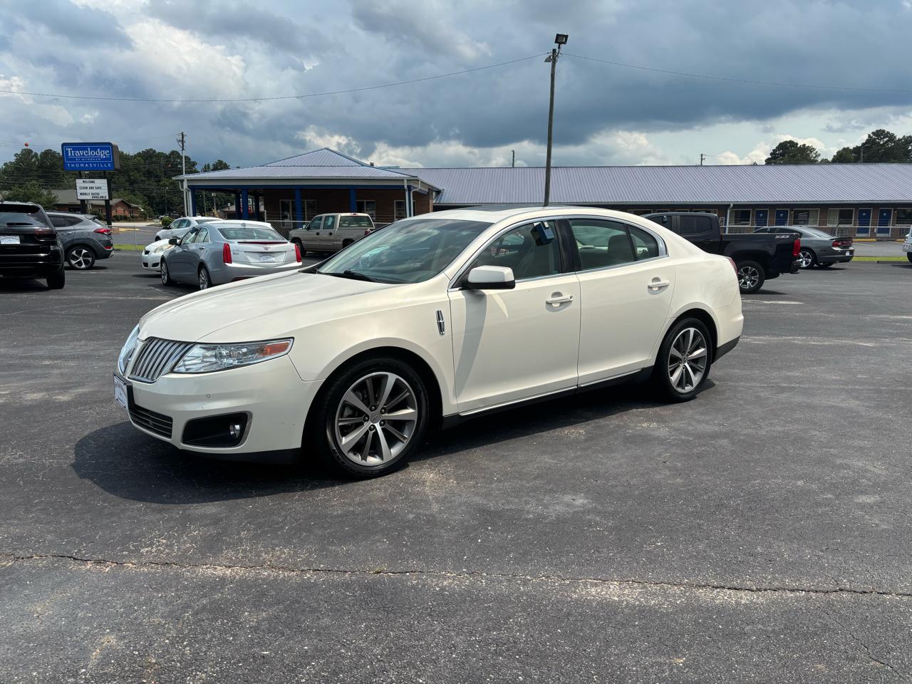 2009 Lincoln MKS 4dr Sdn FWD