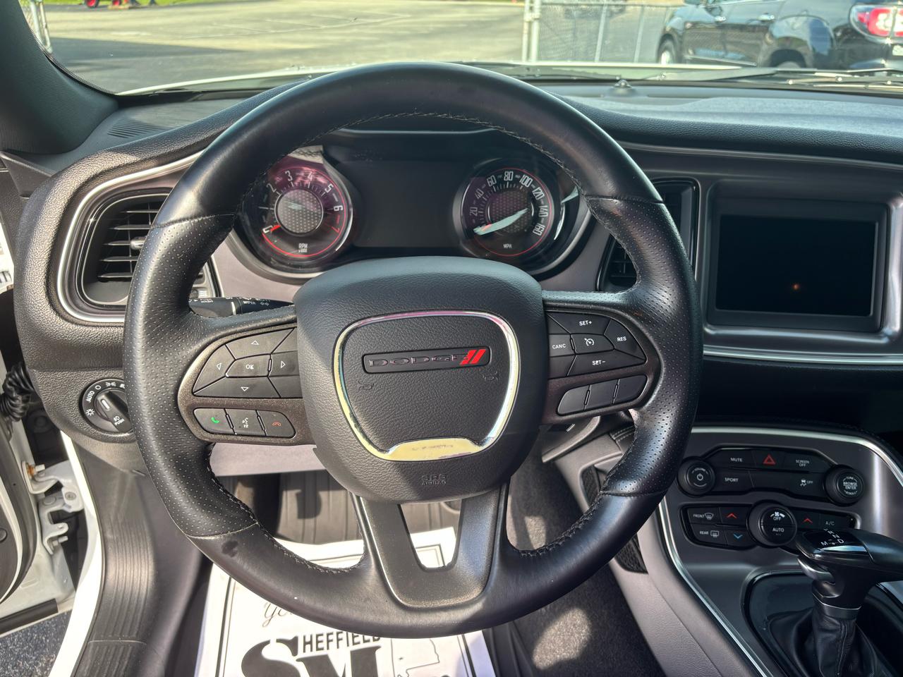 Dodge Challenger SXT RWD 2021