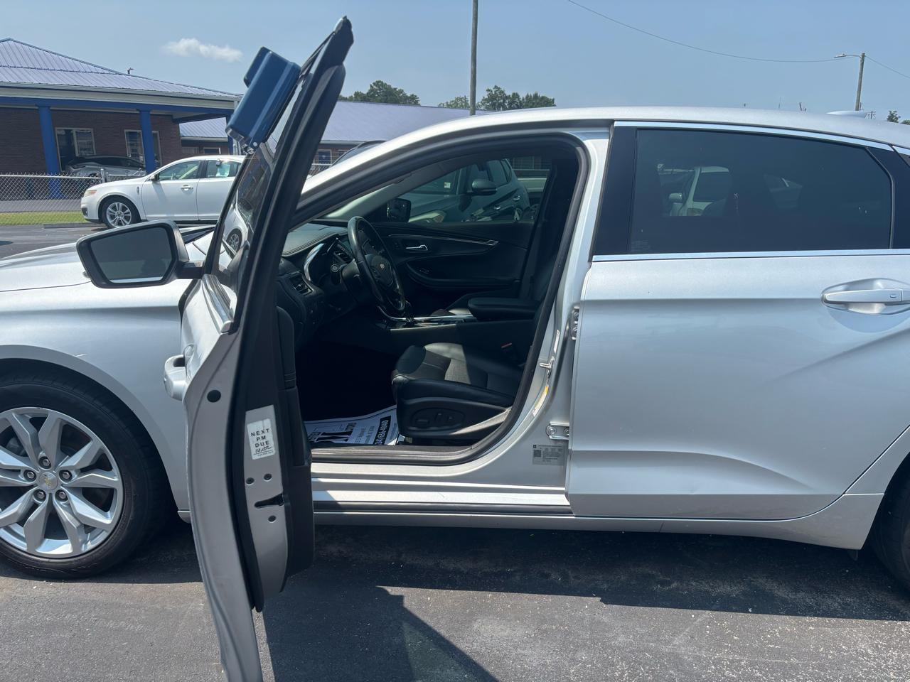 Chevrolet Impala 4dr Sdn LT w/1LT 2019