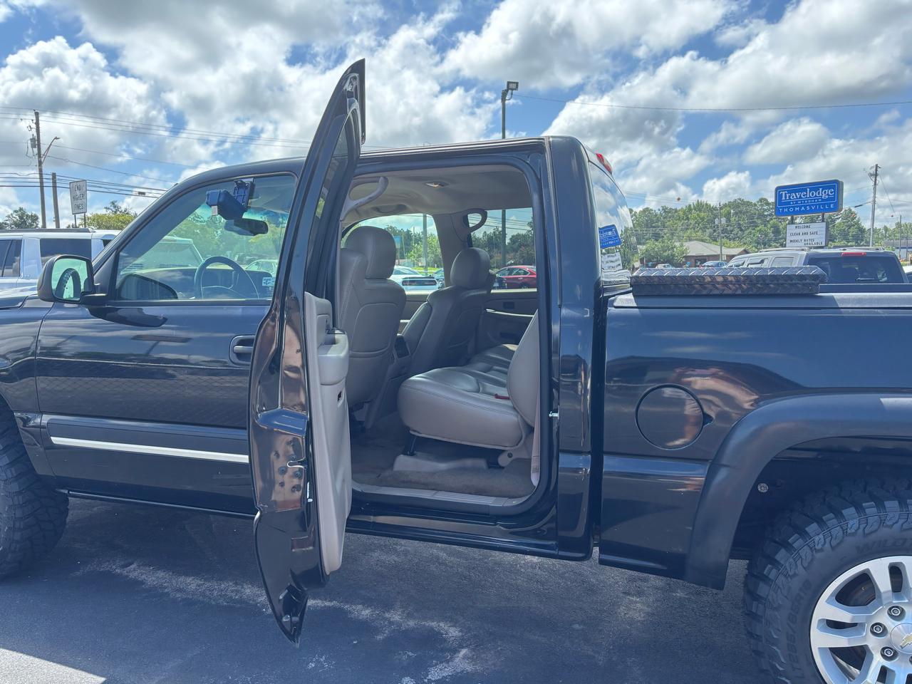 Chevrolet Silverado 1500 Crew Cab 143.5" WB 4WD LT2 2006