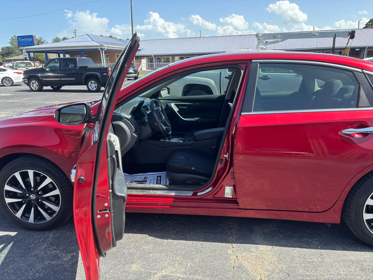 Nissan Altima 2.5 SV Sedan 2018