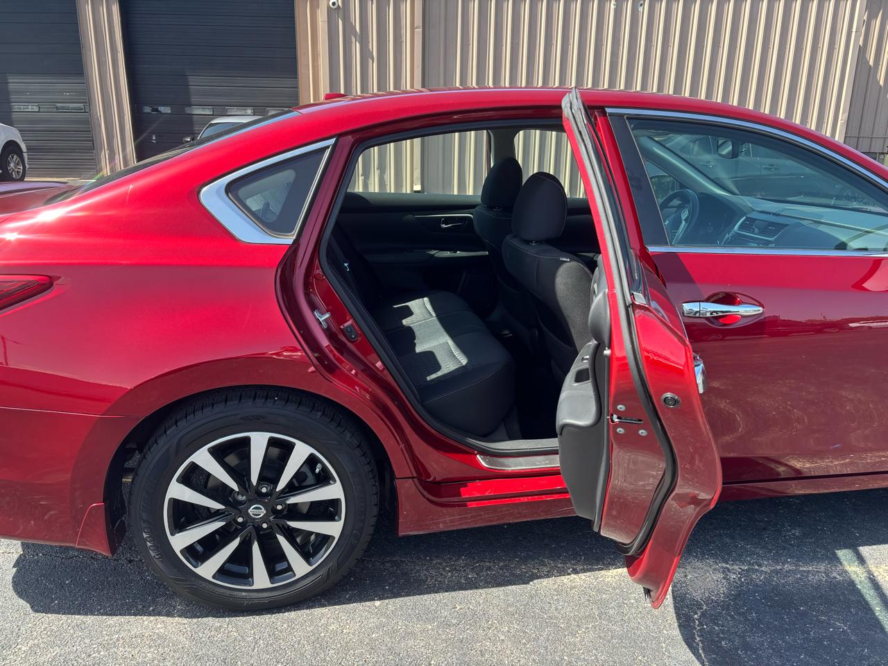 Nissan Altima 2.5 SV Sedan 2018