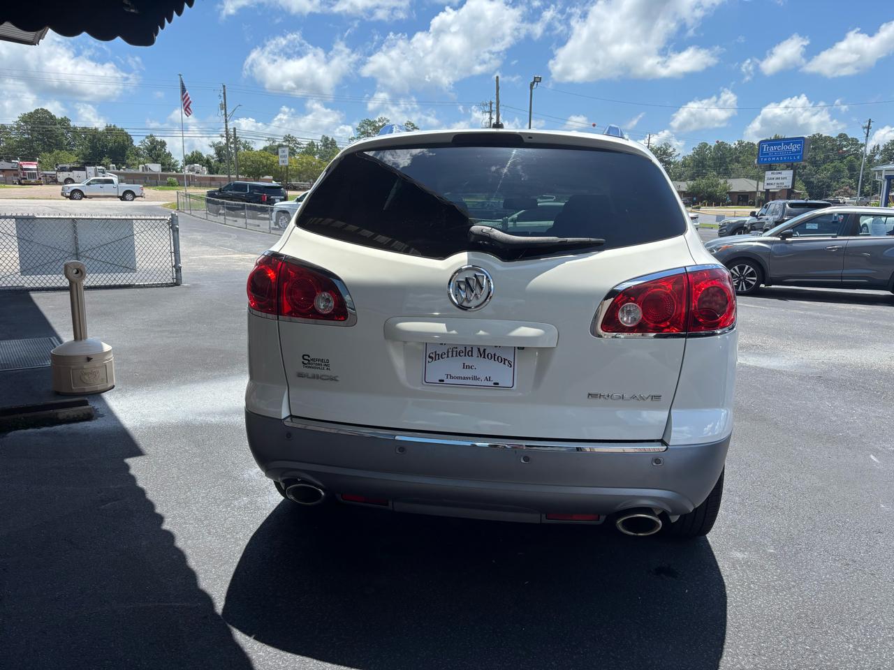 Buick Enclave FWD 4dr Leather 2012