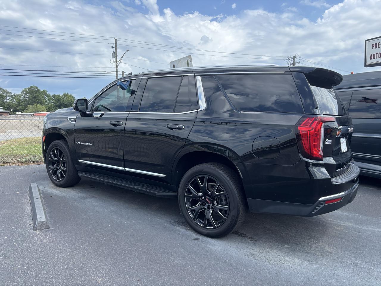 2021 GMC Yukon 2WD 4dr SLT