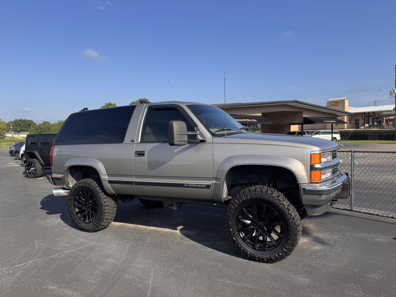 1999 Chevrolet Tahoe 2dr 4WD