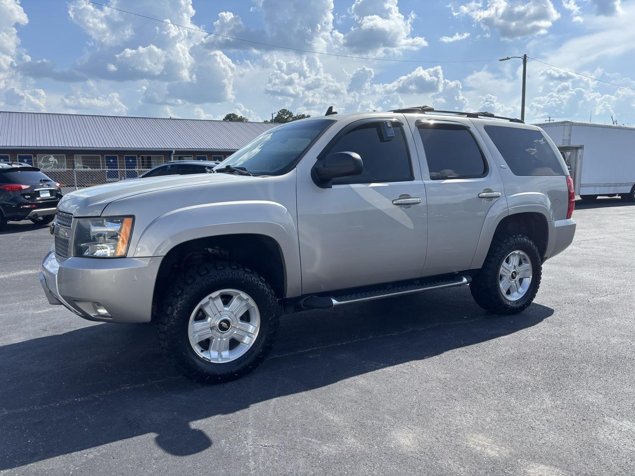 2009 Chevrolet Tahoe 4WD 4dr 1500 LT w/2LT