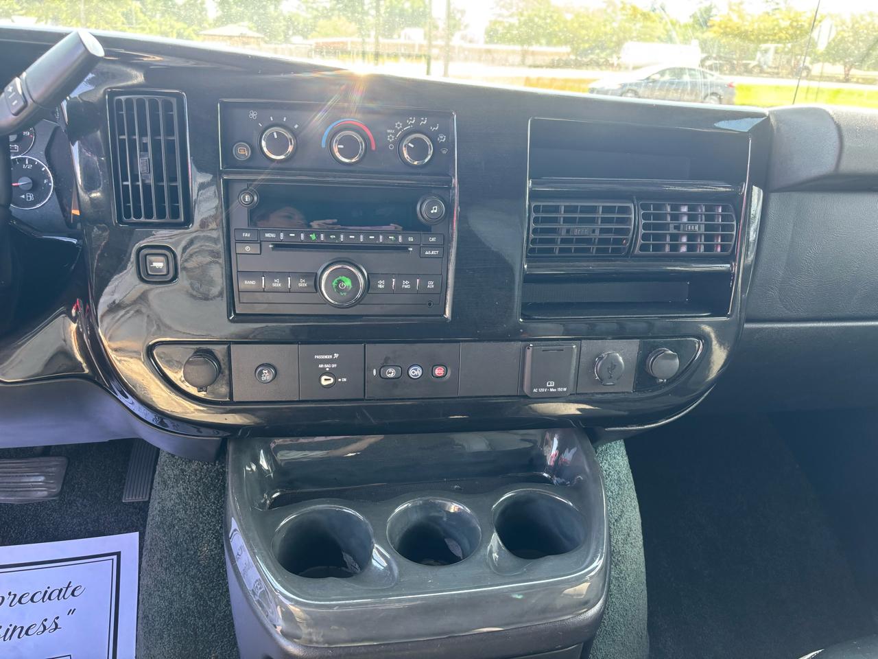 Chevrolet Express Cargo Van RWD 2500 135" 2015