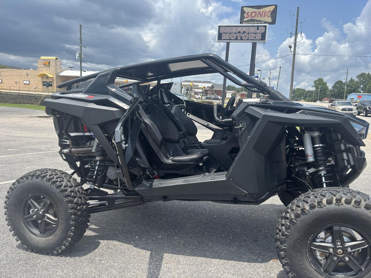 Polaris RZR 1000 XP  2023